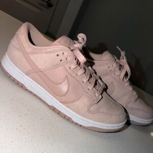 Nike Dunk Low in Dusty Pink